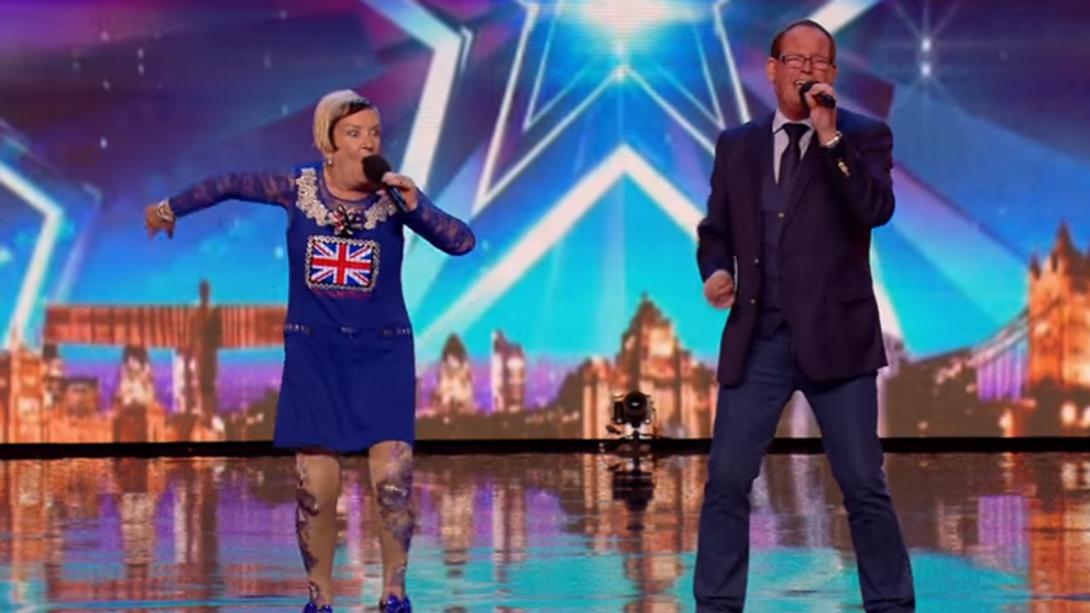 Sunt casatoriti de 44 de ani si au venit sa isi cante dragostea! La inceput au dezamagit, insa la final au primit Golden Buzz