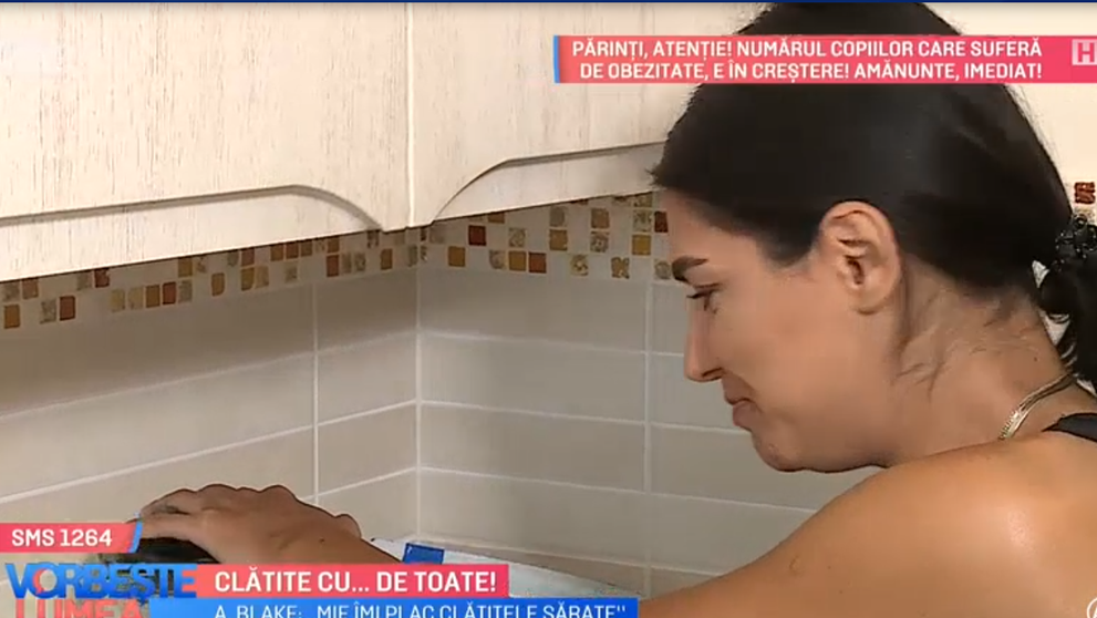 VIDEO Clătite cu de toate. Rețetă simplă și rapidă
