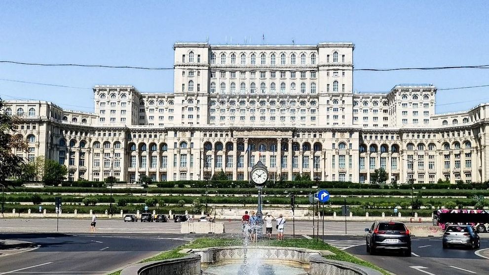 Ce întrebări vor fi puse la Referendum București. Pe 24 noiembrie, locuitorii Capitalei vor trebuie să răspundă cu DA sau cu NU la trei măsuri pe care ar dori să le pună în practică edilul