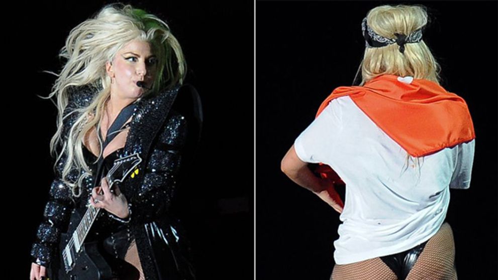 Lady Gaga si-a recuperat silueta de odinioara. Cum au surprins-o paparazzii in costum de baie