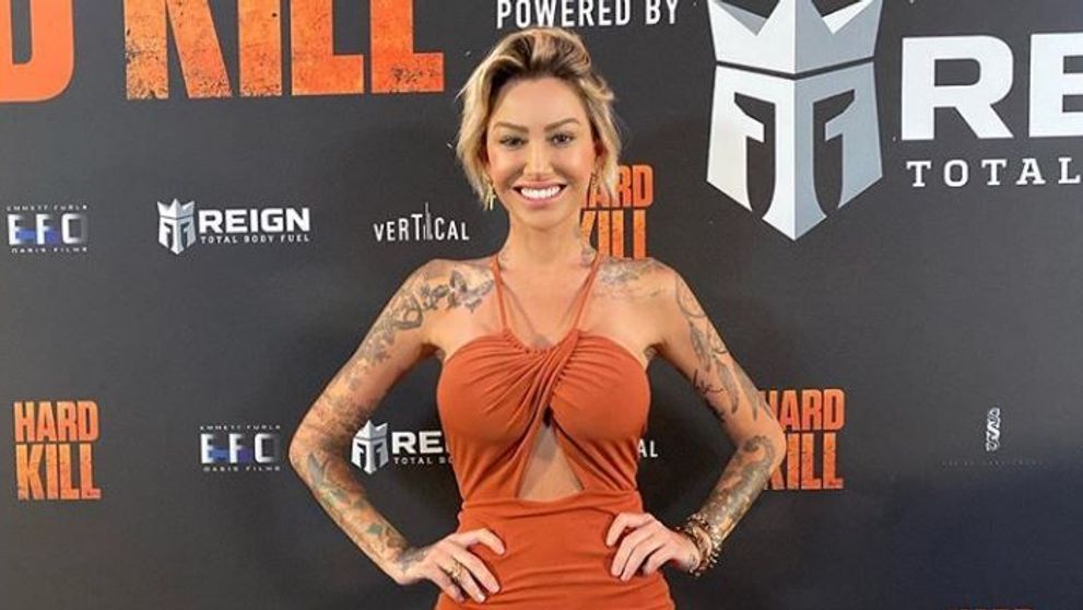 Tina Louise, poză incediară pe Instagram. Modelul s-a fotografiat într-un body complet transparent