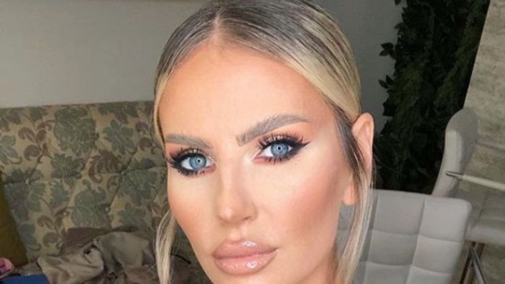 Andreea Bănică, imagine provocatoare pe Instagram! Cum s-a lăsat fotografiată în cadă