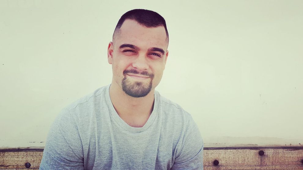 Lecții de autoapărare cu George Piștereanu. Actorul ne arată ce să facem dacă suntem atacați