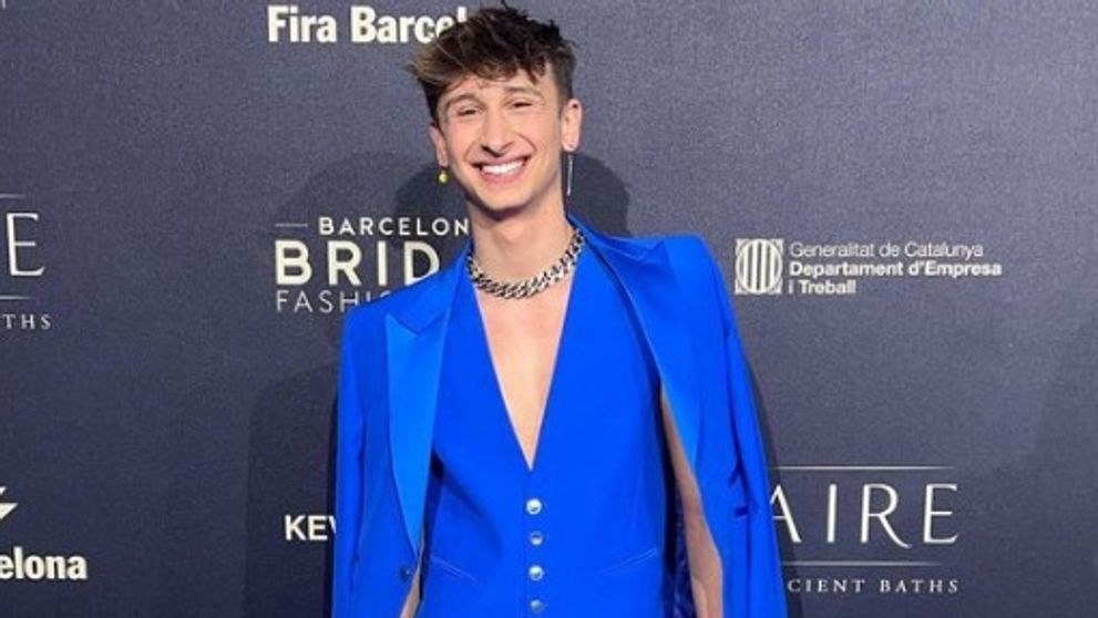 Un influencer a fost snopit în bătaie pentru că este „prea celebru”. Imaginile cu el fac înconjurul internetului