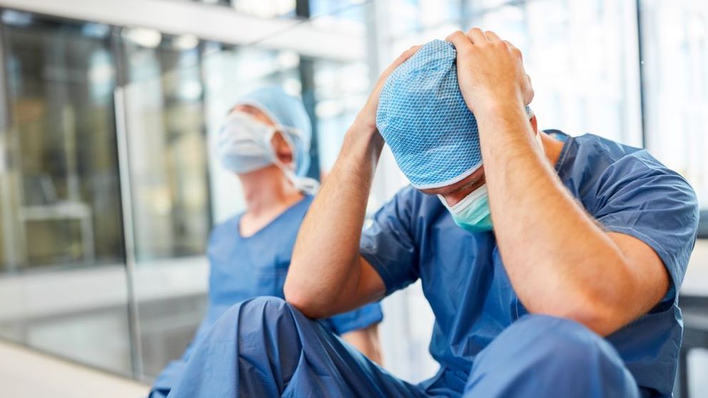 Marea Britanie, prima țară din Europa care a depășit pragul de 30.000 de morți din cauza COVID-19