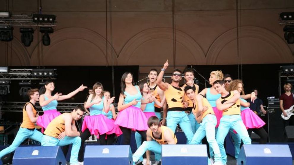 LaLa Band va ridica Arenele Romane in picioare <span style=
