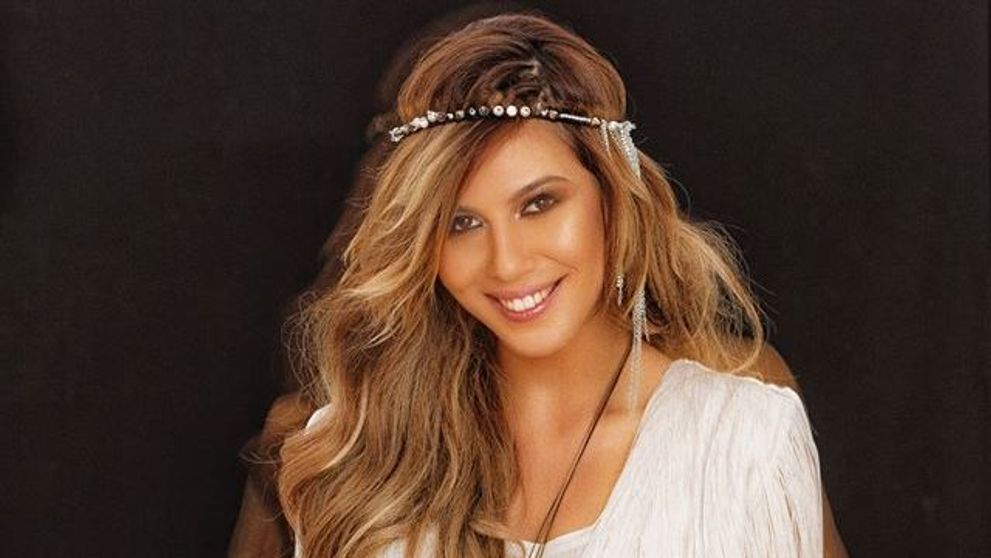 Sore si-a surprins fanii cu un nou look. Cum arata artista in cea mai recenta imagine publicata pe Facebook