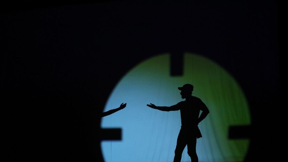 Românii au talent 2020 - Verba Shadow Theatre, poveste emoționantă expusă prin teatru de umbre