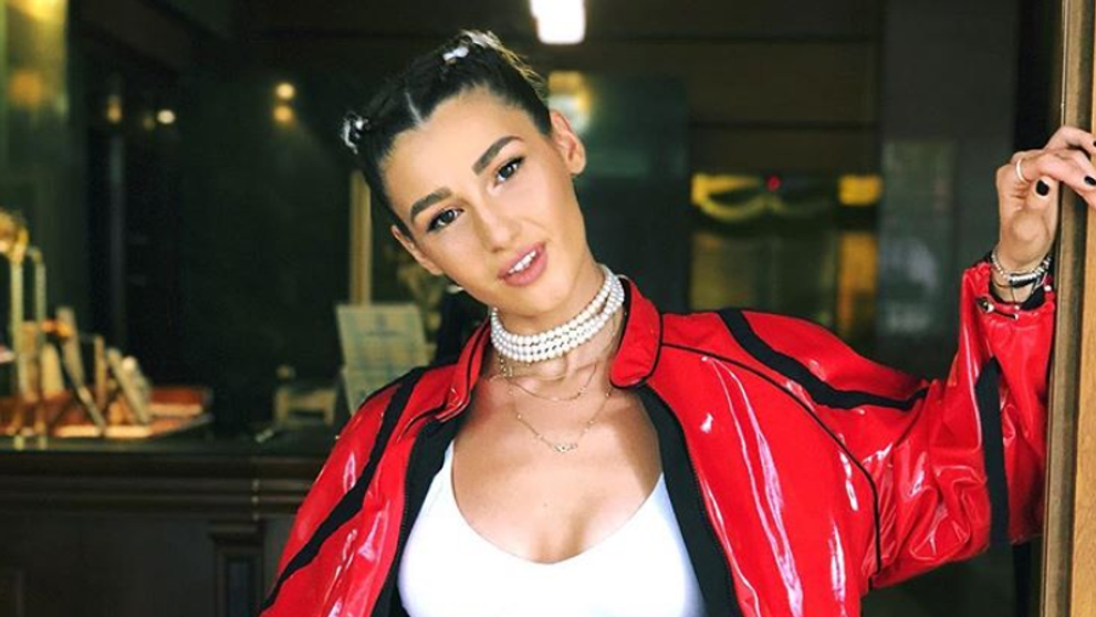 Alina Eremia, mai sexi ca niciodata