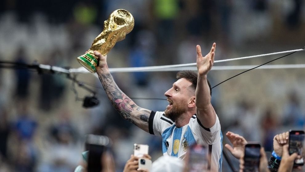 VIDEO Lionel Messi și mama sa, îmbrățișare emoționantă după ce Argentina a câștigat Campionatul Mondial din Qatar
