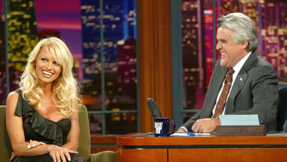 Pamela Anderson se marita! Cine este norocosul fotbalist de care s-a indragostit