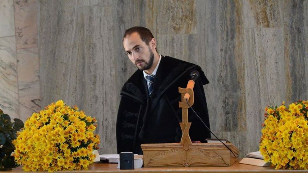 Povestea tânarului clujean care a lasat preoția pentru ,,tigaie”. 