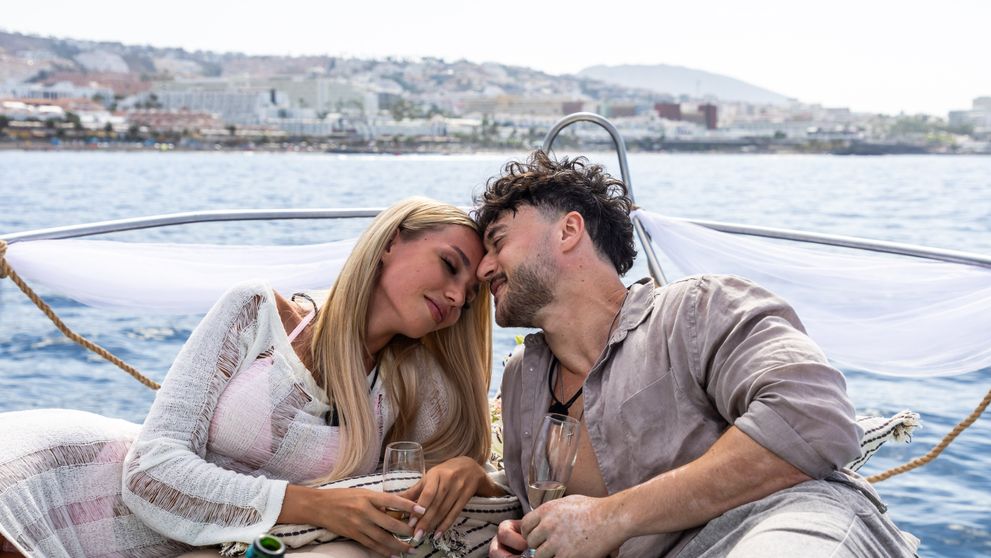 Love Island 2023, 15 octombrie. Anne și Adrian se bucură de intimitate pe o barcă