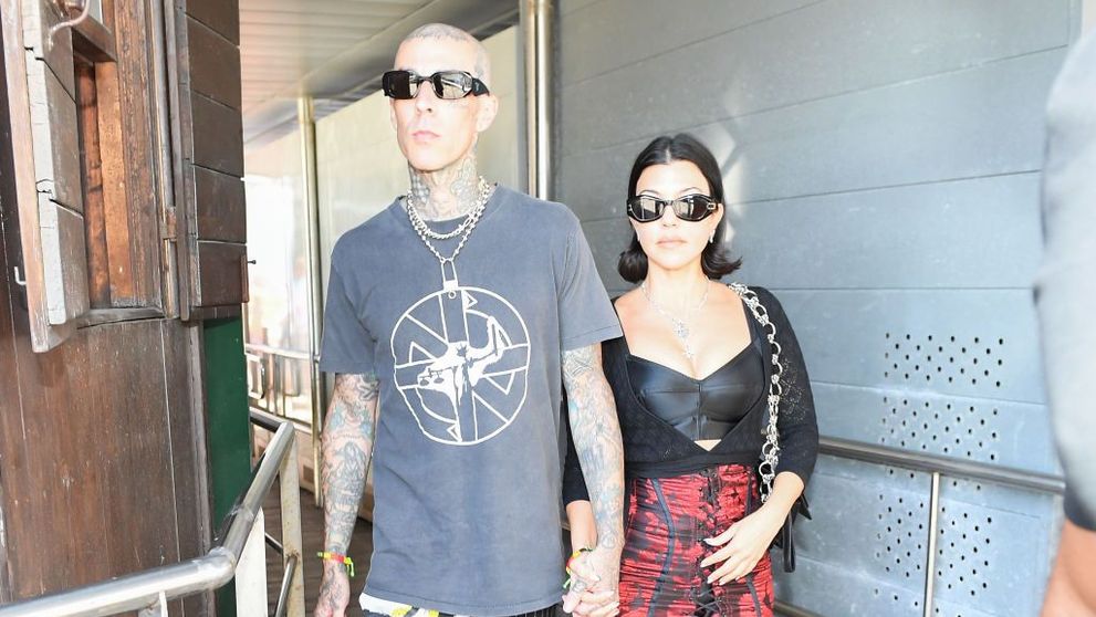 Kourtney Kardashian s-a logodit cu Travis Barker. Bruneta a avut parte de o cerere în căsătorie ca-n povești
