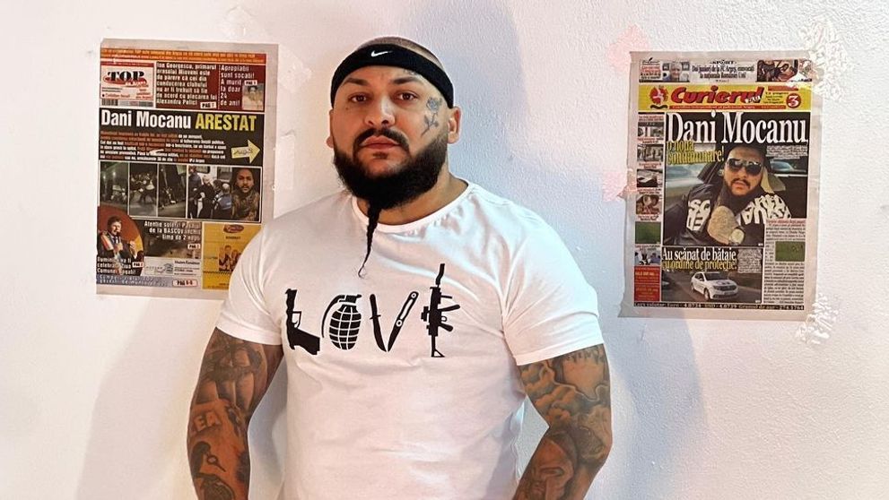 Dani Mocanu și-a lovit intenționat mașina în valoare de 200.000 de euro! Primele imagini cu bolidul de lux