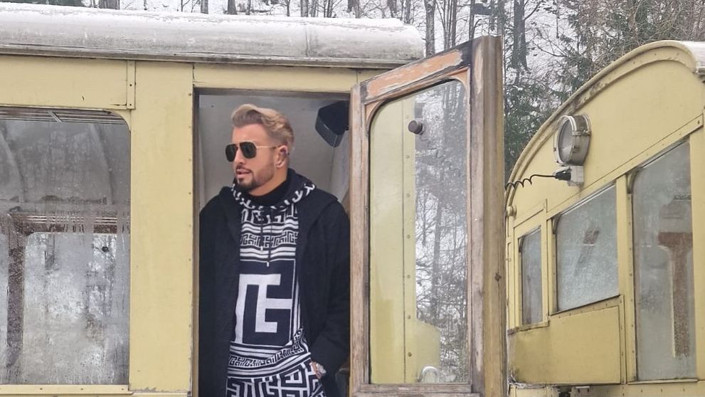 Unde va petrece Cătălin Botezatu de Revelion. Creatorul de modă va sta o lună peste hotare: „Vreau să mă retrag”