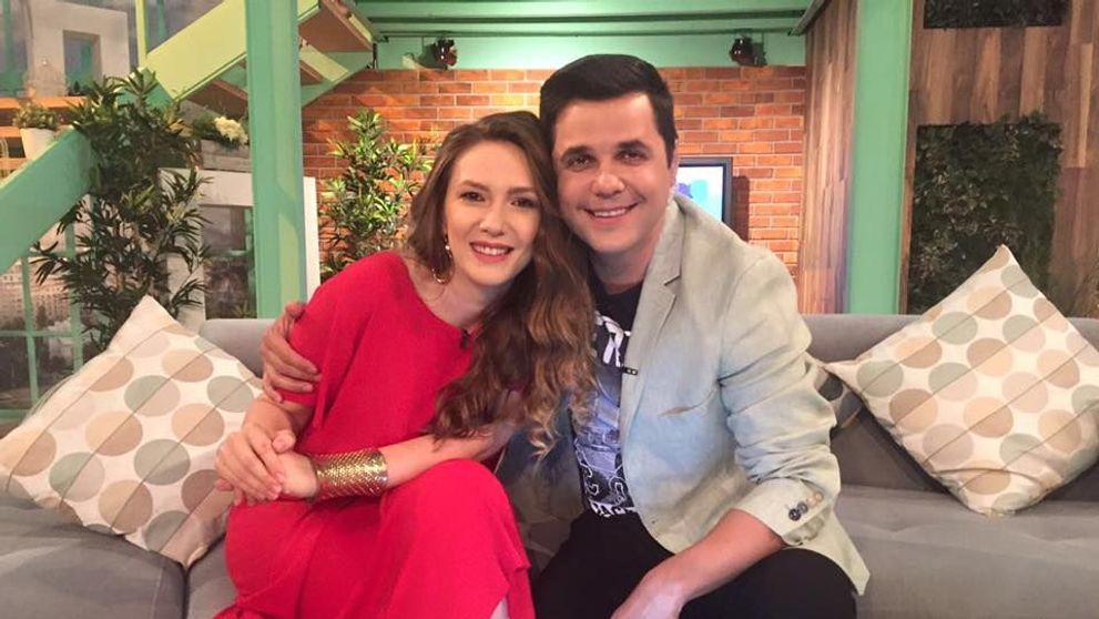 Adela Popescu s-a intors la Vorbeste lumea alaturi de Cove