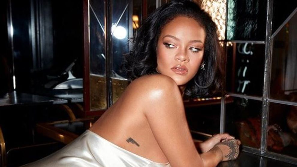Rihanna, mai sexy ca niciodată. Cum s-a lăsat fotografiată în cea mai recentă imagine de pe Instagram