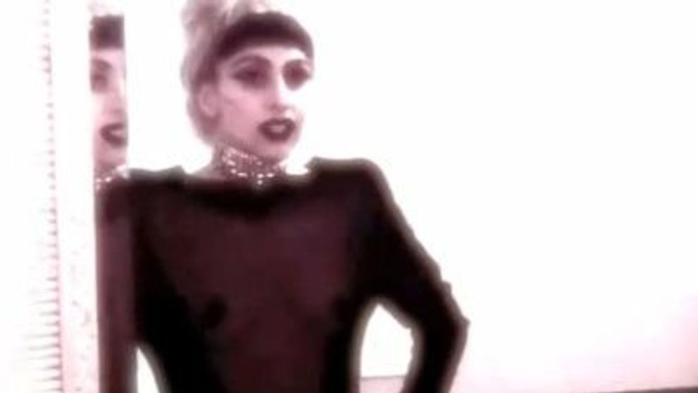 Lady Gaga isi arata sanii in GaGavision 41!