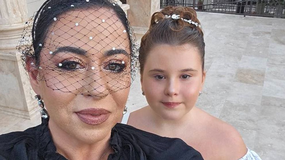 Fiica Oanei Roman încasează o pensie alimentară infimă din partea lui Marius Elisei. A fost executat silit, pentru ca Isabela să intre în posesia banilor: „Prima lună după trei ani de neplată”