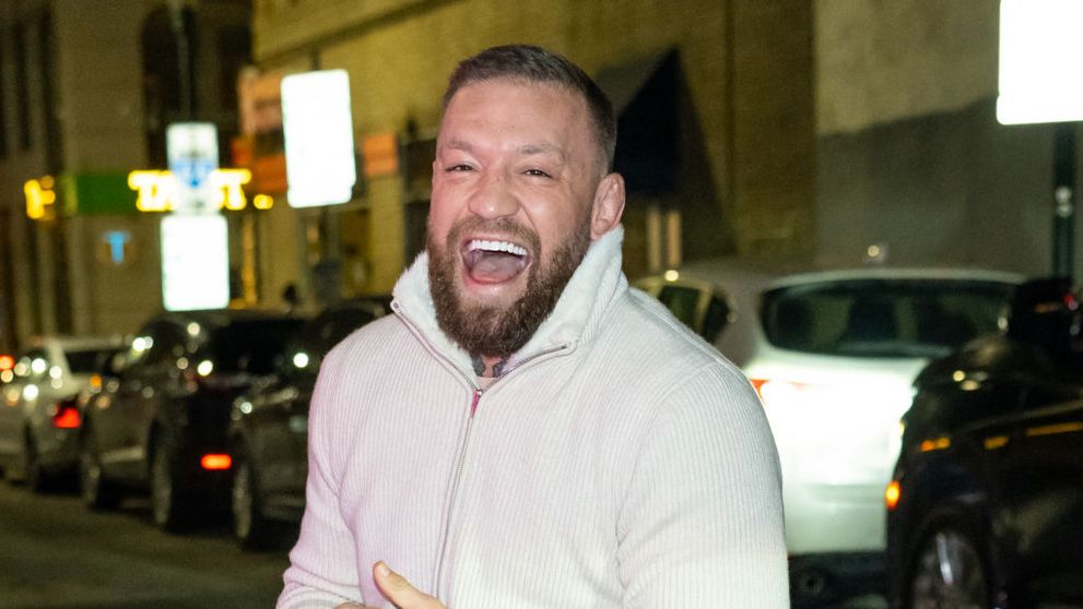 Ce a făcut Conor McGregor după ce o cântăreață l-a acuzat că-i trimite în privat fotografii indecente cu el