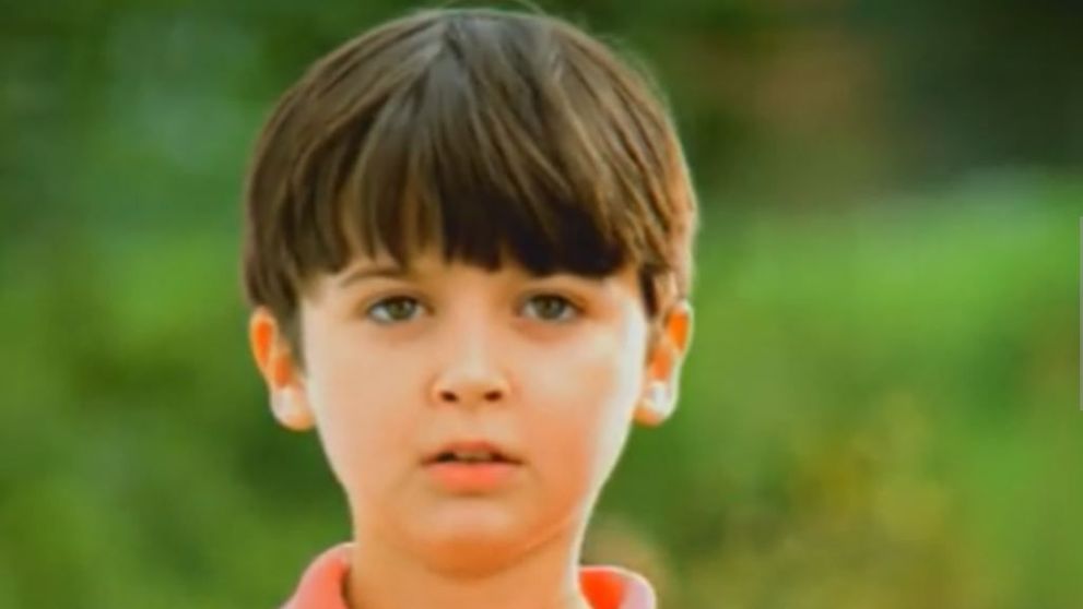 Ce mai face Noni Ene, din reclama la brânză topită, cu băiețelul care spune 