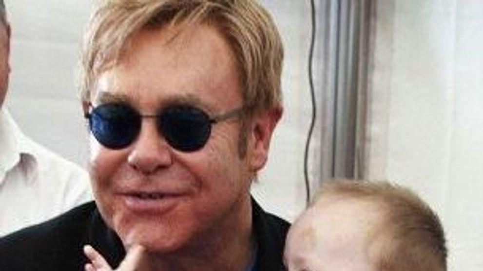 Elton John, incantat de meseria de parinte: 