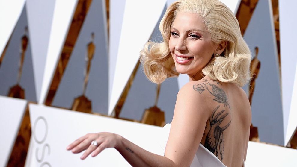 Lady Gaga revine la vechile obiceiuri. Ce fotografii a postat pe contul de Instagram