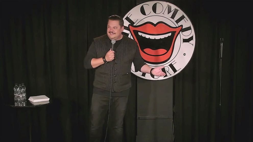 VIDEO Mihai Bobonete și-a pus glumele pe net ca să le vadă toți cei care n-au ajuns la show-urile lui
