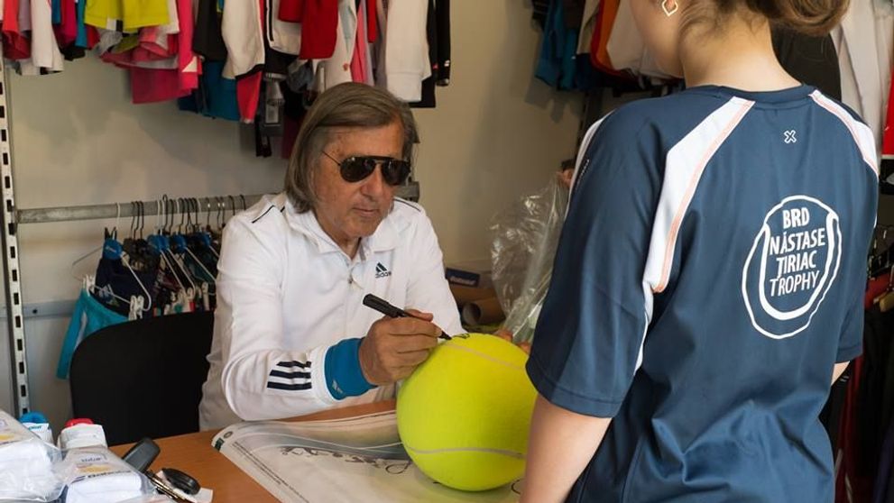 Brunch cu Nadia, Hagi si Ilie Nastase, cursa cu Maserati si antrenament cu Mihai Leu – la licitatia de la Hope Ball 2014