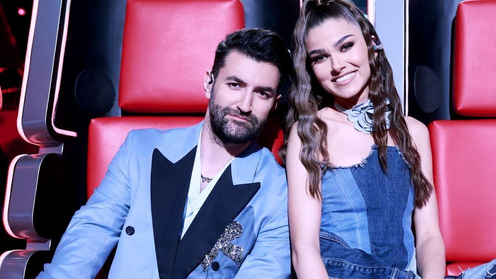Smiley, detalii exclusive din culisele show-ului Vocea României. Cum este să împartă scaunul cu Theo Rose