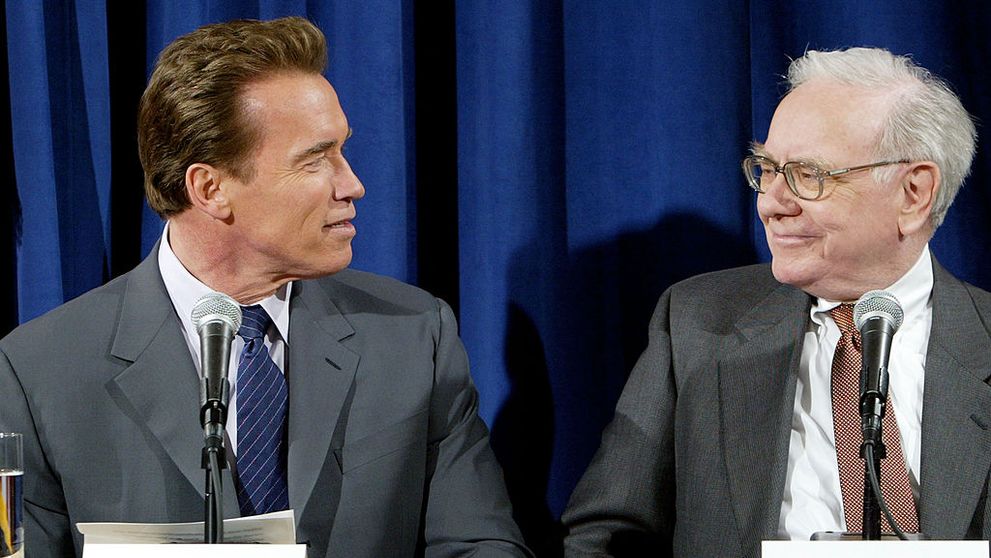 Cum a ajuns Arnold Schwarzenegger miliardar. Sfatul primit de la celebrul investitor Warren Buffett i-a schimbat viața