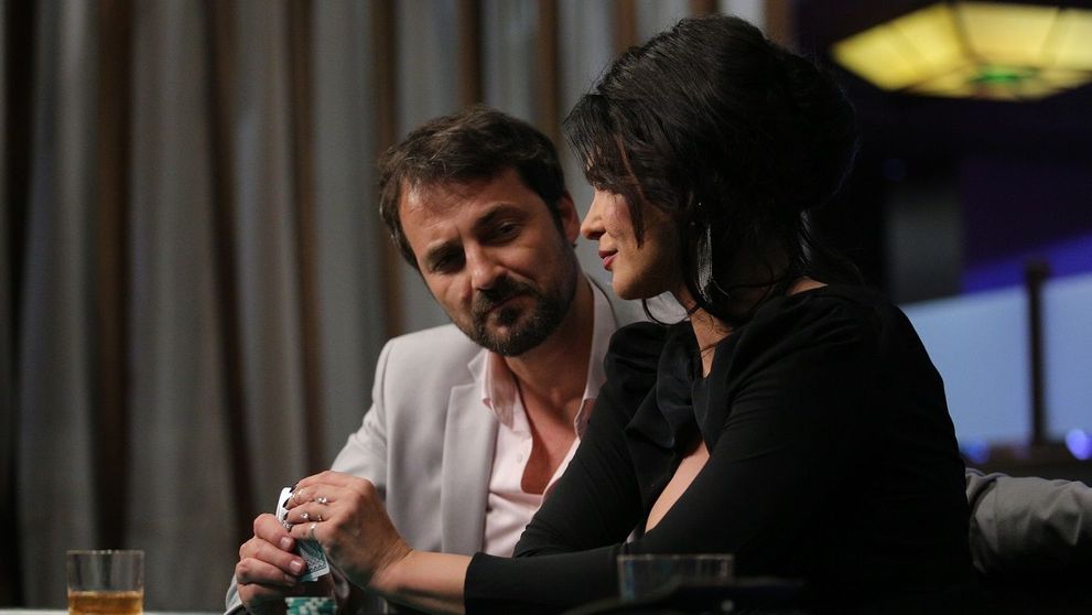 Leo ajunge aproape de Vlad, în viața lui Ștefan își face apariția Carla! Răsturnări de situație, luni, în serialul VLAD!