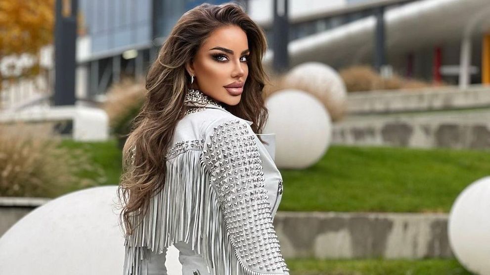 Bianca Drăgușanu, alergie severă din cauza preparatelor tradiționale! Vedeta a ajuns la perfuzii cu fața umflată