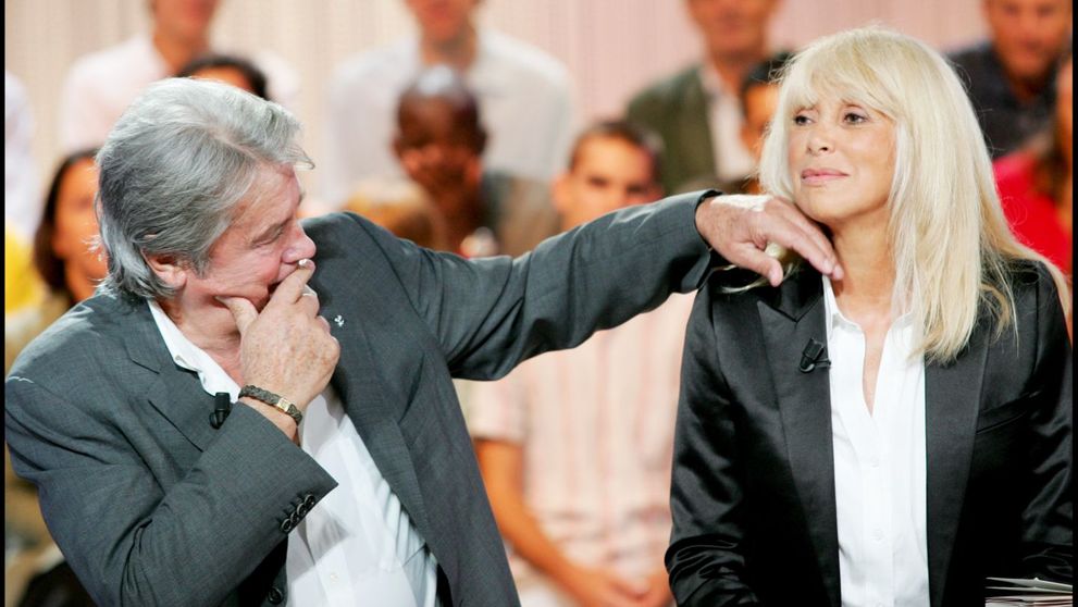 Destinul tragic al femeilor care l-au iubit pe Alain Delon mai mult decât a fost el capabil