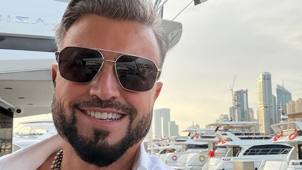 Cum arată apartamentul de peste 350.000 de euro pe care Cătălin Botezatu și l-a cumpărat, în Dubai. Designer-ul a făcut turul locuinței de pe tărâmul milionarilor