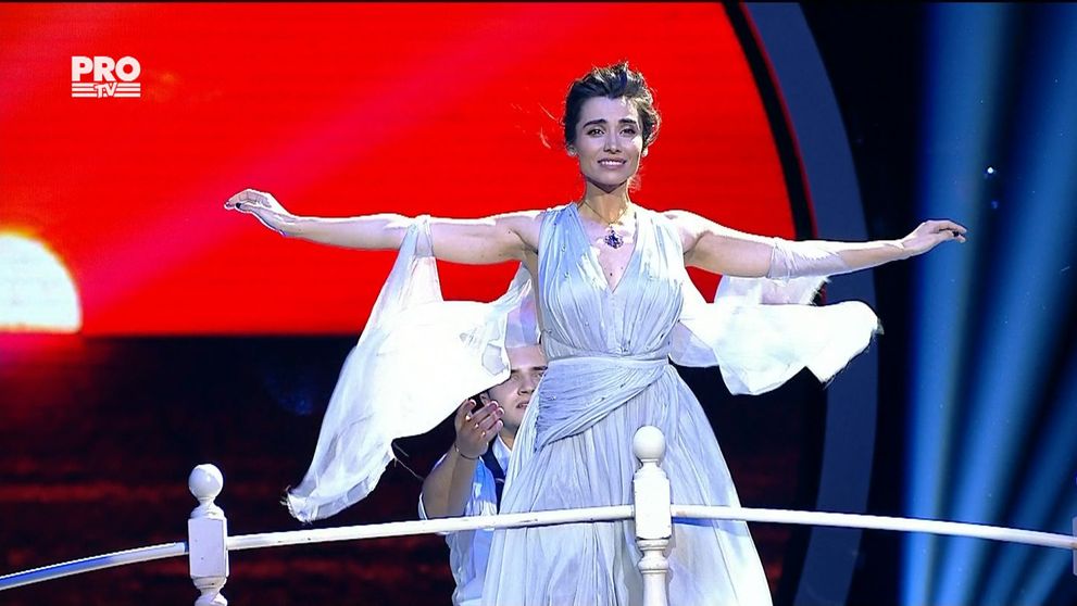 Lili Sandu si Iulian Turcanu au adus atmosfera din Titanic la Uite cine danseaza!