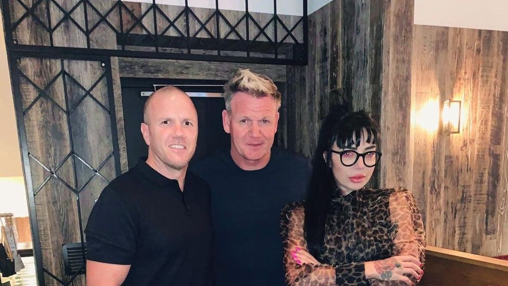 DJ Wanda și soțul ei, răsfățați de cel mai bun prieten al lui David Beckham