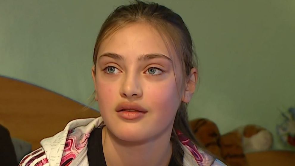 Păpușa de la Glina s-a transformat într-o domnișoară superbă. Cum s-a schimbat viața Adinei Asăvoaie