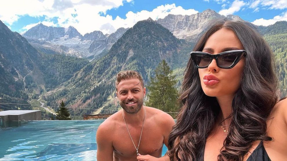 Raluca și Cristi Pulhac, imagini de vis din vacanța din Italia. Soția fostului fotbalist, apariție wow în costum de baie