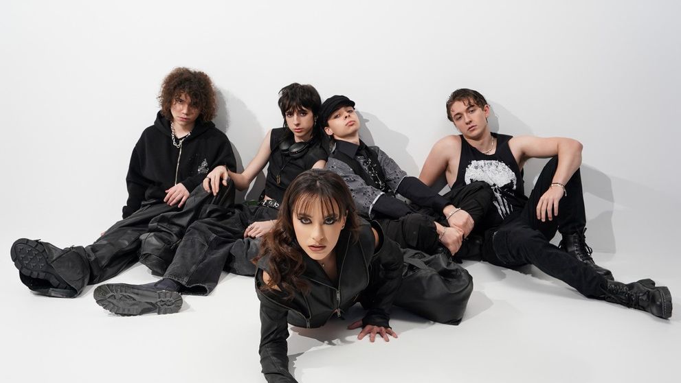 Alexandra Căpitănescu, câștigătoarea sezonului 11 Vocea României, și Majii lansează „Tare”, un single pop-rock cu un mesaj puternic despre curaj și autenticitate