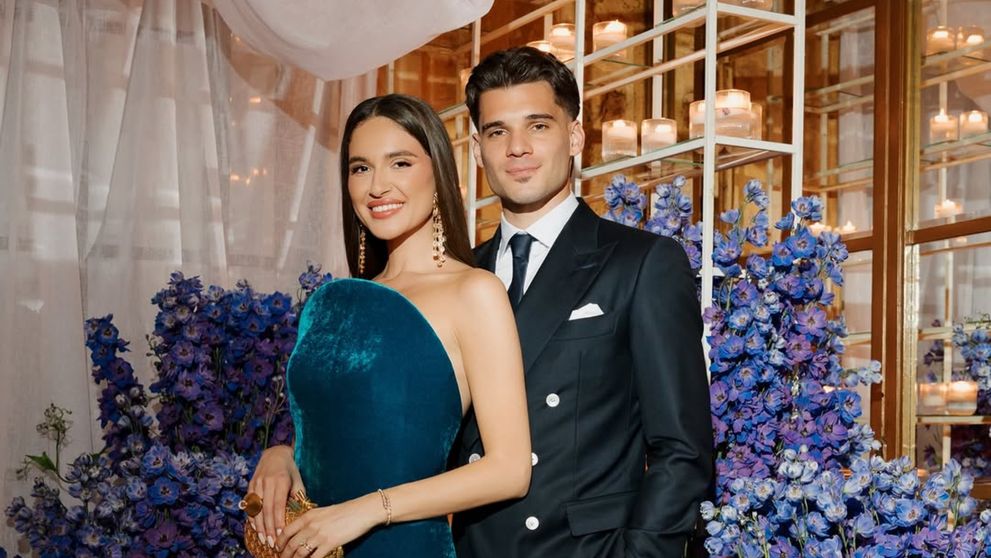 Prima fotografie cu chipul lui Giorgios Hagi. Ianis și Elena Hagi și-au prezentat fiul. Micuțul seamănă izbitor cu mama sa