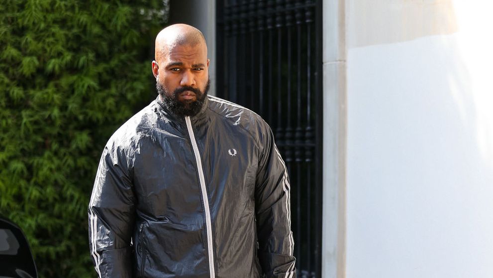 Kanye West, implorat de fani să lanseze un cover la piesa „Silver Night”. O variantă IA cu artistul a cucerit deja milioane de oameni