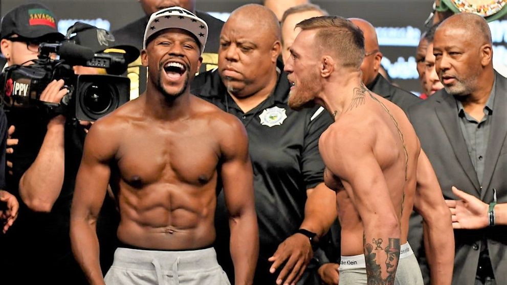 VIDEO Asta înseamnă să fii mafiot: Floyd Mayweather a aruncat cu bani într-un club de noapte
