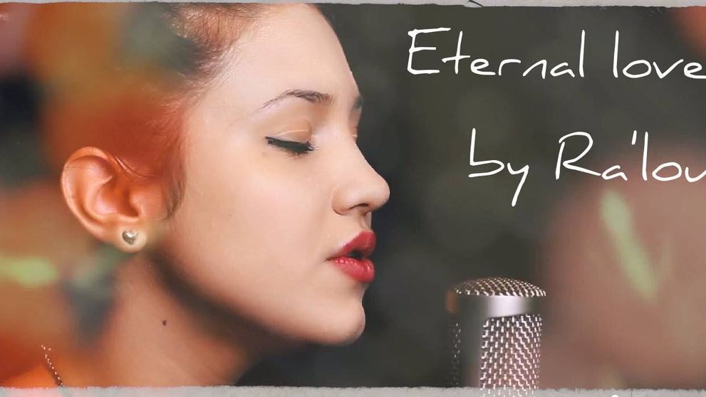 Ea este noua Nicole Cherry! Cum arata tanara de numai 15 ani care a cucerit industria muzicala