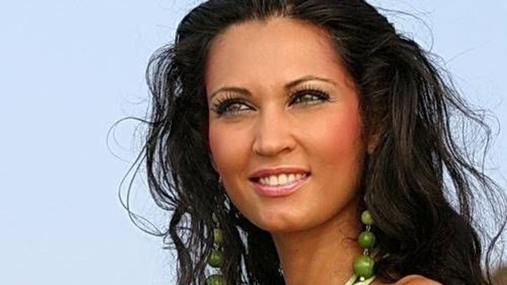 Nicoleta Luciu, pe vremea cand era asistenta TV. Ce arata in direct ii tinea pe domni lipiti de micile ecrane