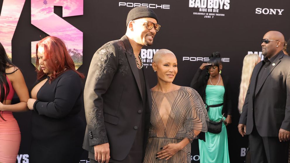 Adio, dar rămân cu tine! Sunt căsătoriți de 27 de ani, iar anul trecut au anunțat că trăiesc separat din 2016! Will Smith și Jada, apariție surpriză la premiera „Bad Boys: Ride or Die”