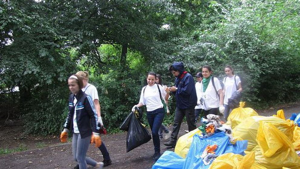 Let`s Do It, Romania! si in 2011