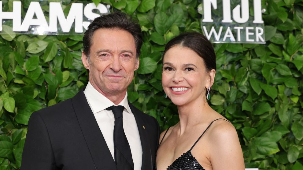 Încă un triunghi amoros pentru Hugh Jackman? Motivul pentru care iubita a ajuns să-l urmărească non-stop, „nu are încredere în el când este în preajma colegelor de platou”