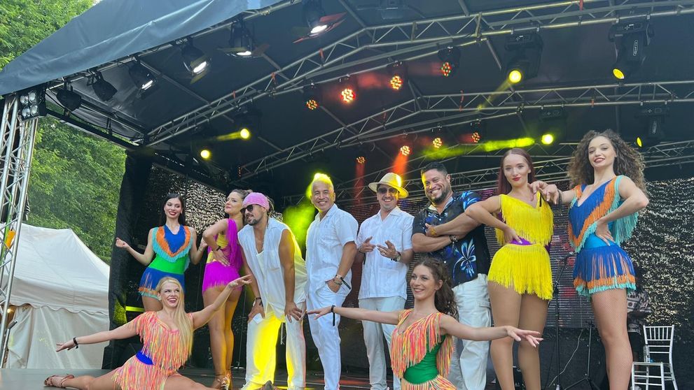 Cătălin Botezatu a acceptat provocarea de a dansa bachata! S-a întâmplat la Cluj, la Wonder Family Fest iar Wilmark i-a dat 10 pe linie și l-a felicitat la scenă deschisă